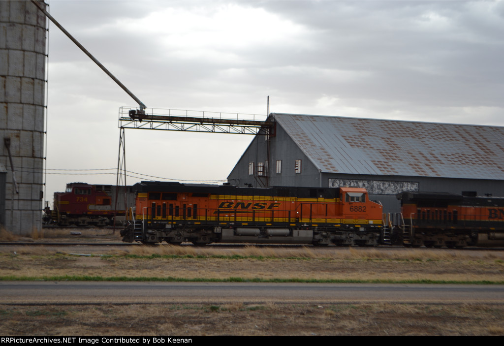 BNSF 6882